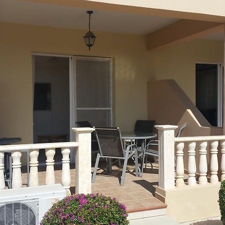 Panorama Court Apartment Пафос Екстериор снимка